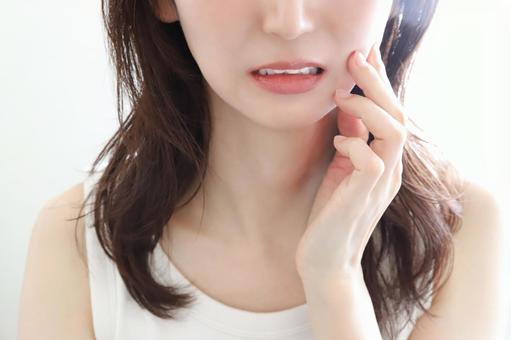 顎がカクカクなる原因は？治療方法と対策を解説！！